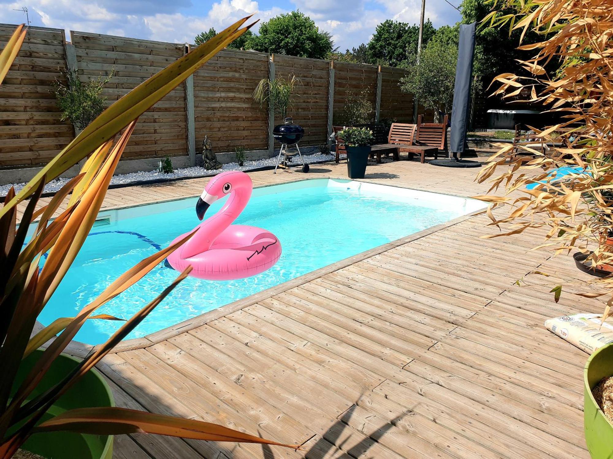 Tiny House Avec Jardin Et Acces Piscine Chauffee Villa Saint-Médard-en-Jalles Exteriör bild