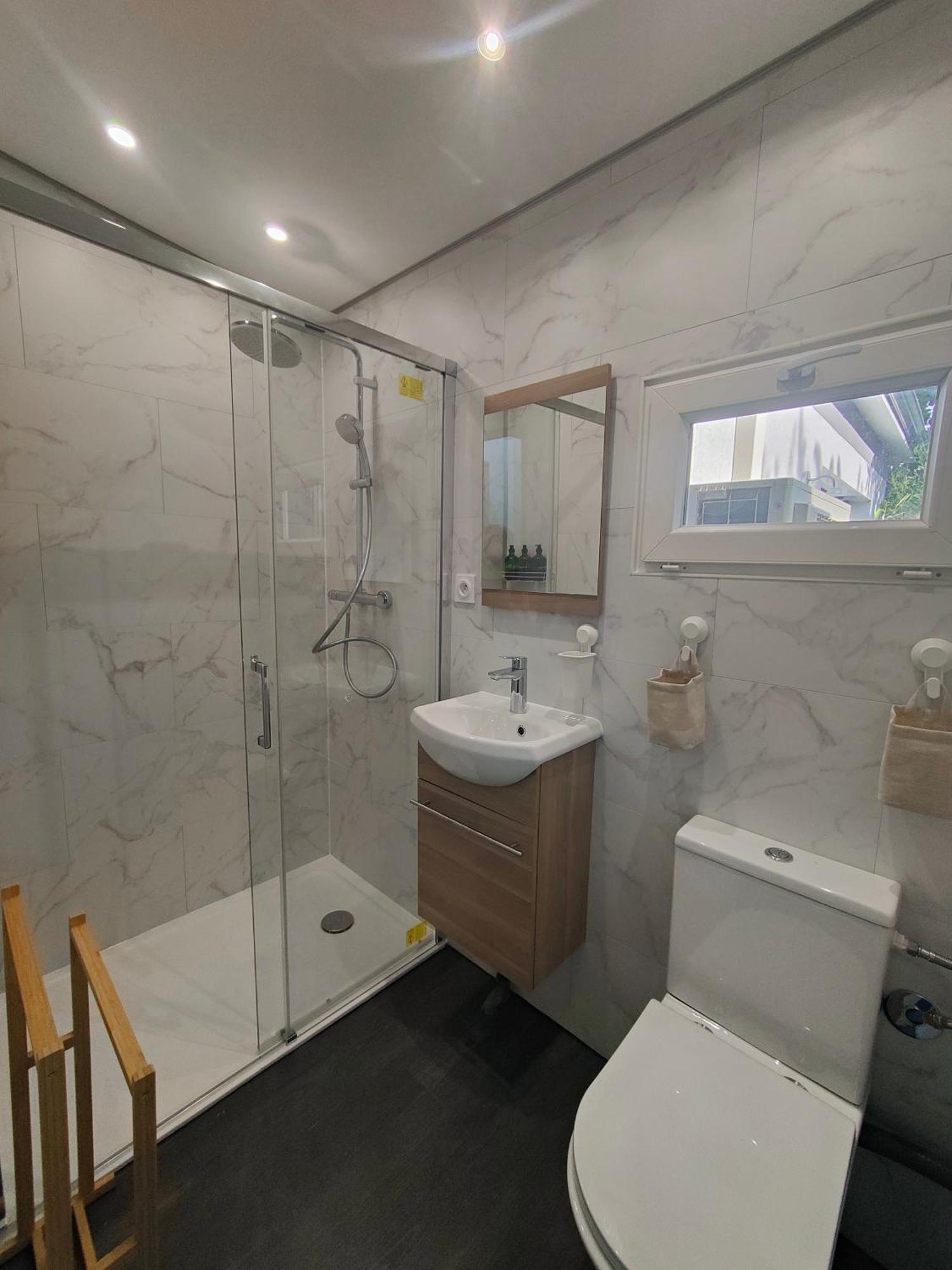 Tiny House Avec Jardin Et Acces Piscine Chauffee Villa Saint-Médard-en-Jalles Exteriör bild